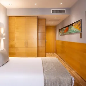 https://hotel-sansi-diputacio-barcelona.topbarcelonahotels.com
